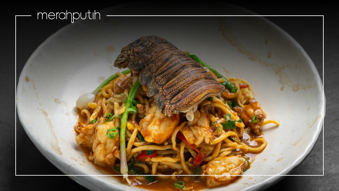 inside-the-tantalising-mie-lobster-by-merah-putih